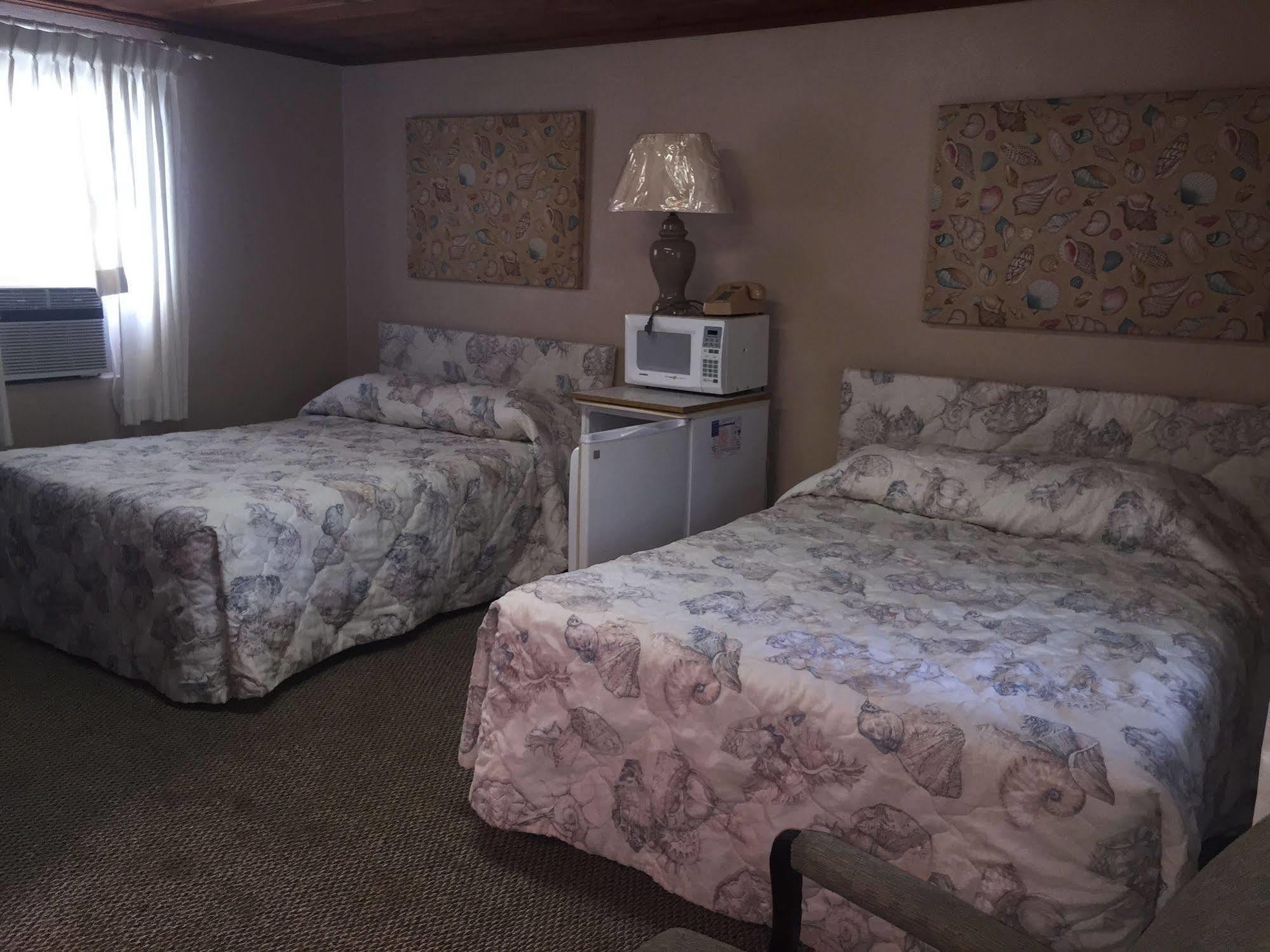 Captain'S Cove Motel Oak Island Εξωτερικό φωτογραφία