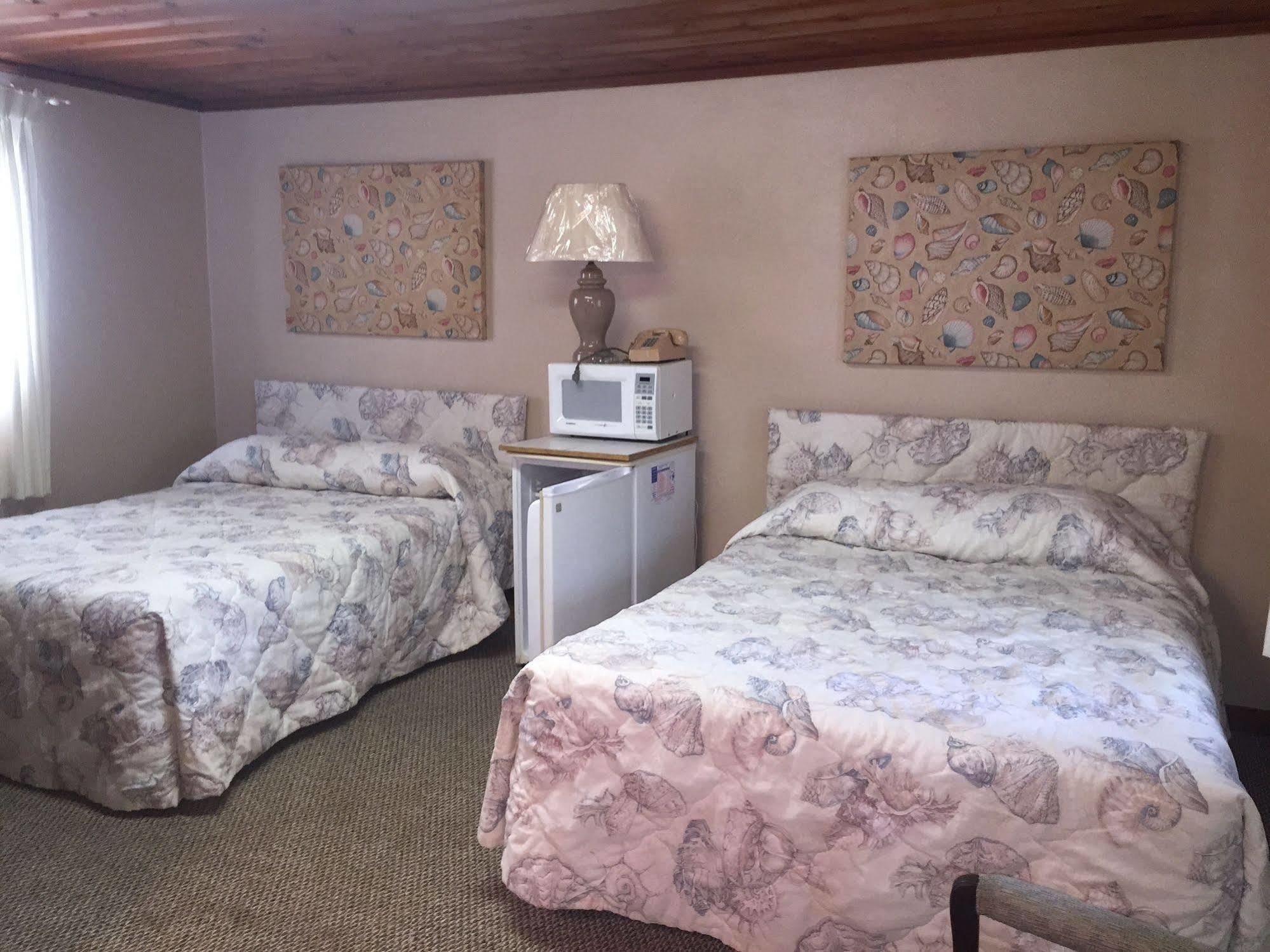 Captain'S Cove Motel Oak Island Εξωτερικό φωτογραφία