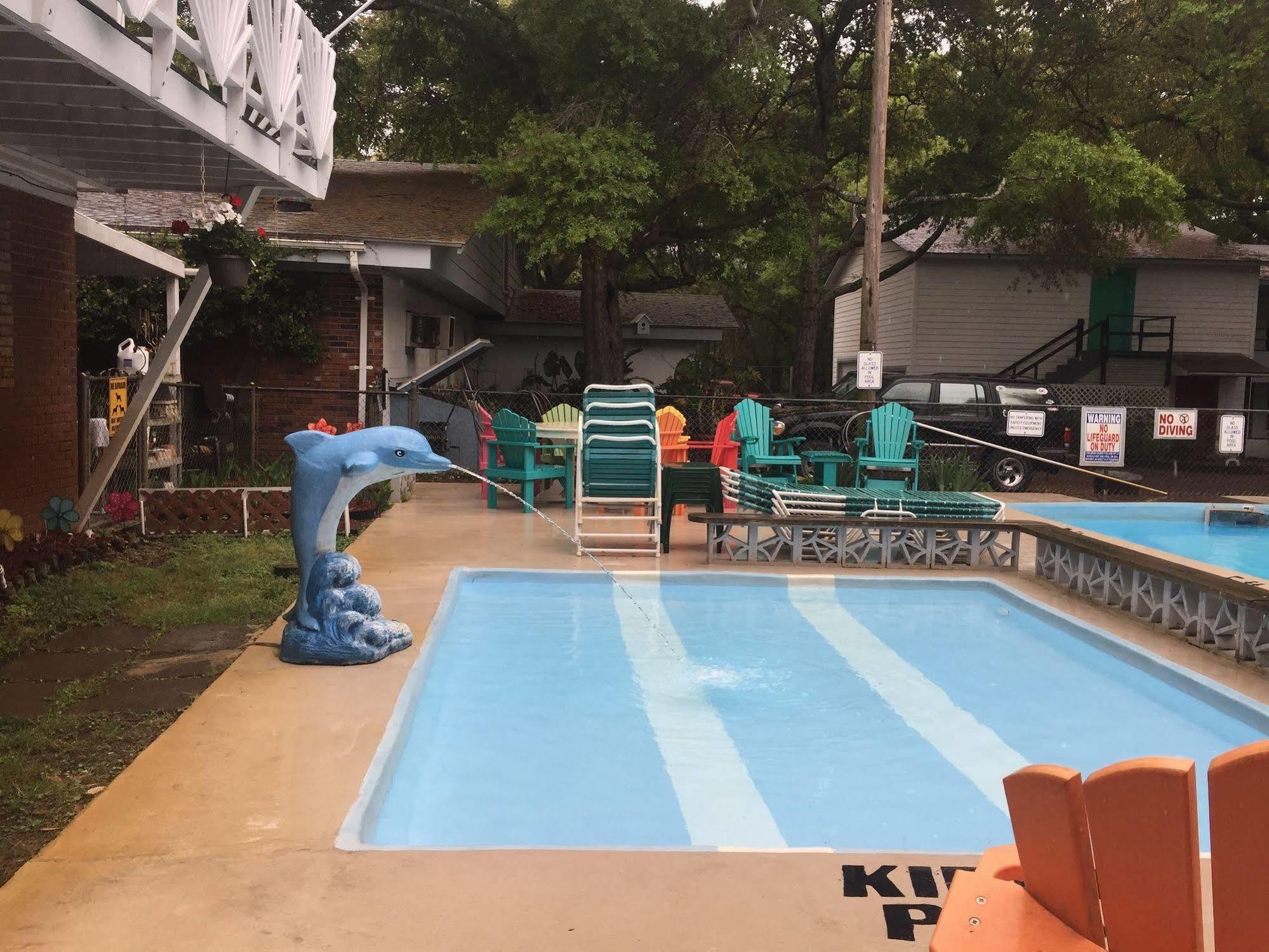 Captain'S Cove Motel Oak Island Εξωτερικό φωτογραφία